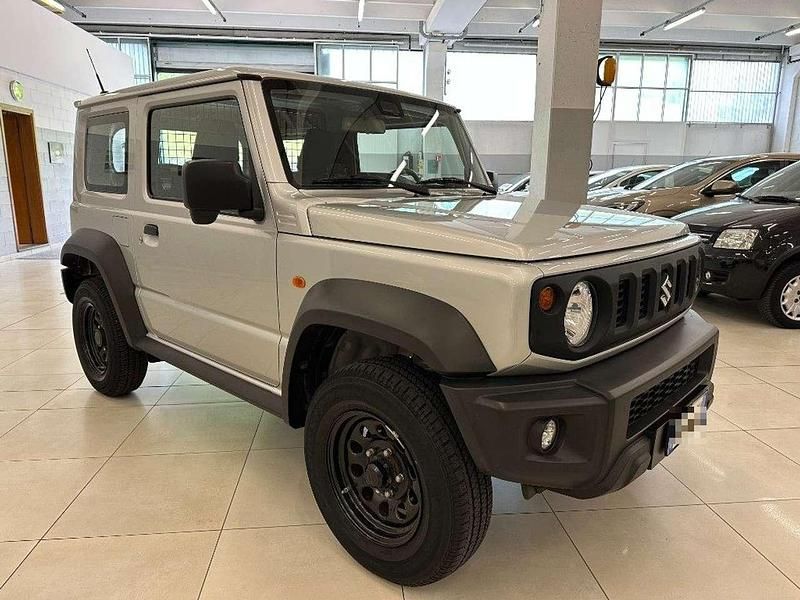 Usata Suzuki Jimny 102 CV (75 kW) 2022 Argento SUV