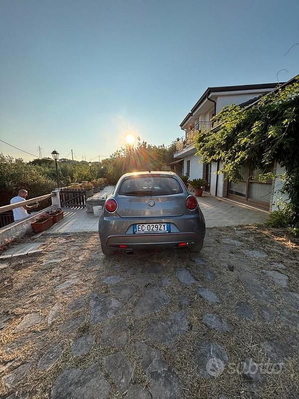 Usata Alfa Romeo MiTo 120 CV (88 kW) 2010 Grigio Utilitaria