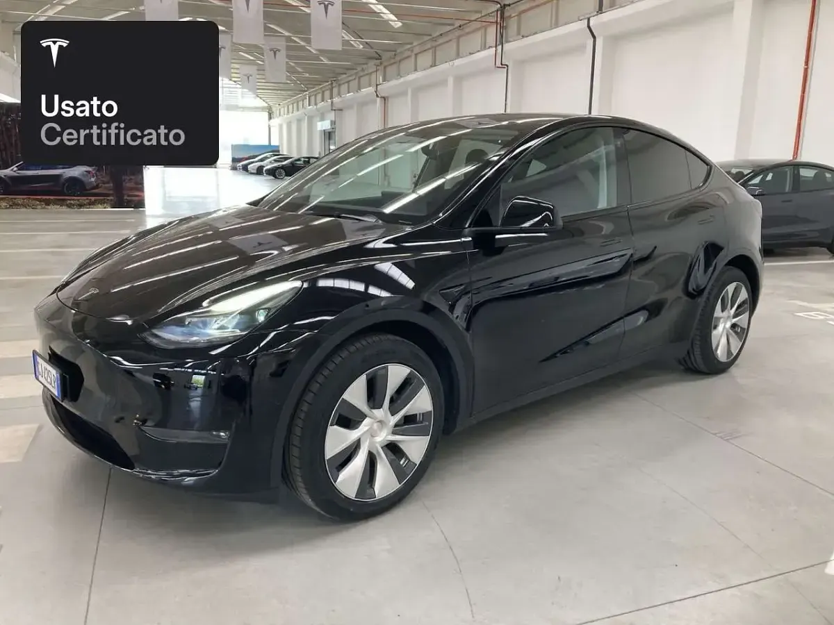 Usata Tesla Model Y Long Range AWD 258 kW (351 CV) 2022 Solid black SUV