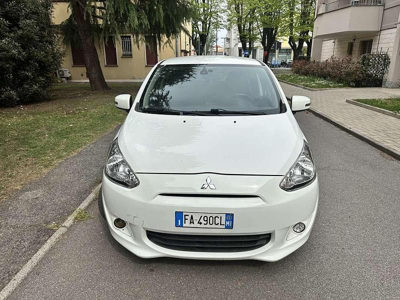 Usata Mitsubishi Space Star Intense 71 CV (52 kW) 2015 Utilitaria