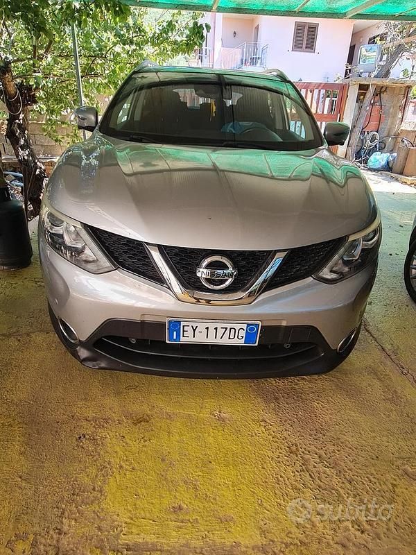 Usata Nissan Qashqai 110 CV (80 kW) 2015 Verde SUV