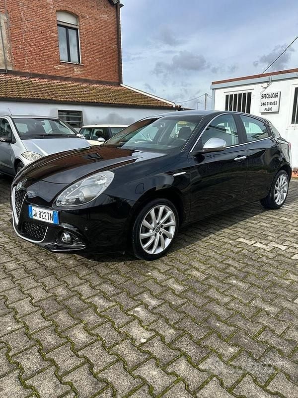 Usata Alfa Romeo Giulietta Super 120 CV (88 kW) 2020 Nero Utilitaria