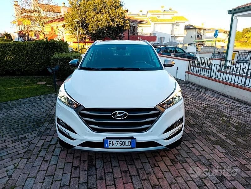 Bianco Usata 2018 Hyundai Tucson Edition SUV | 14.800 € (Super prezzo) - Immagine 1/4