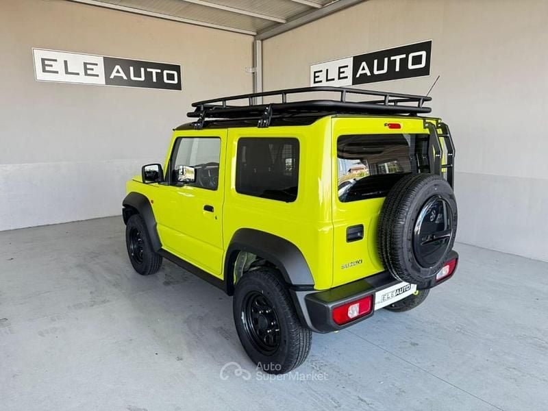 Usata Suzuki Jimny 102 CV (75 kW) 2022 Verde SUV