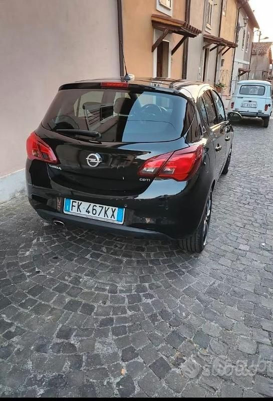 Usata Opel Corsa 75 CV (55 kW) 2017 Nero Berlina