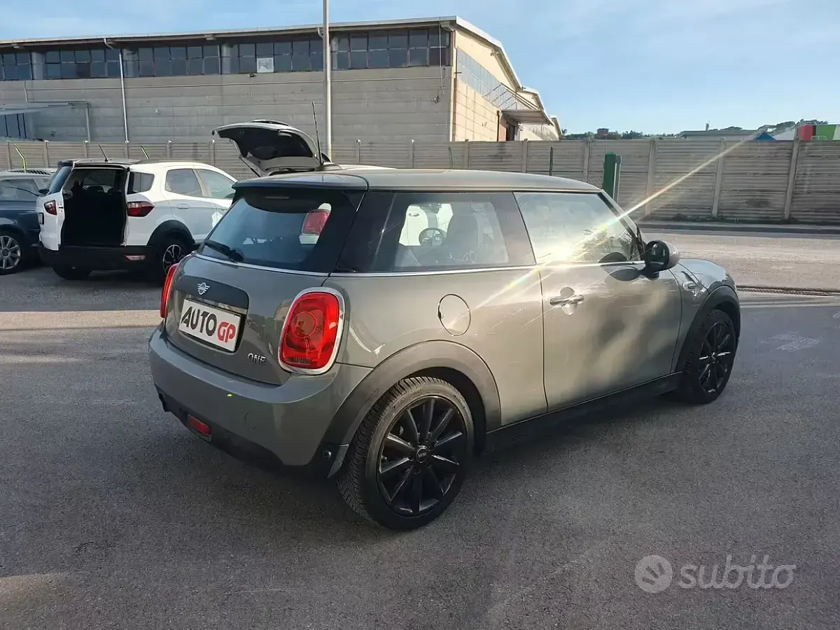 Usata Mini Cooper 136 CV (100 kW) 2018 Grigio Utilitaria