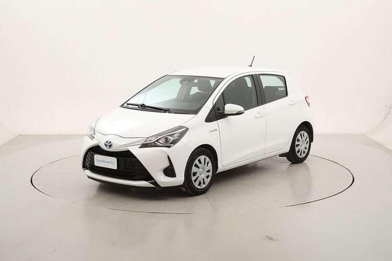 Bianco Usata 2018 Toyota Yaris Hybrid Cool Due volumi | 10.990 € (Ottimo prezzo) - Immagine 1/4