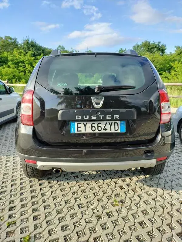 Usata Dacia Duster Lauréate 105 CV (77 kW) 2015 SUV