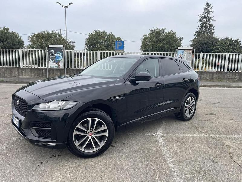 Usata Jaguar F-Pace R-Sport 180 CV (132 kW) 2018 Nero SUV