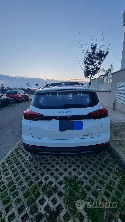 Usata EVO Evo 5 127 CV (93 kW) 2023 Bianco SUV