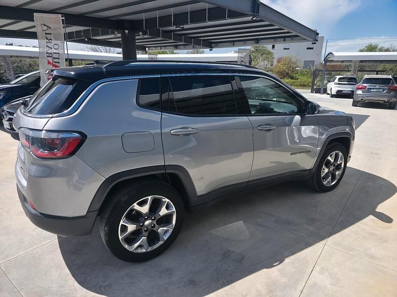 Usata Jeep Compass Limited 140 CV (102 kW) 2017 Argento SUV