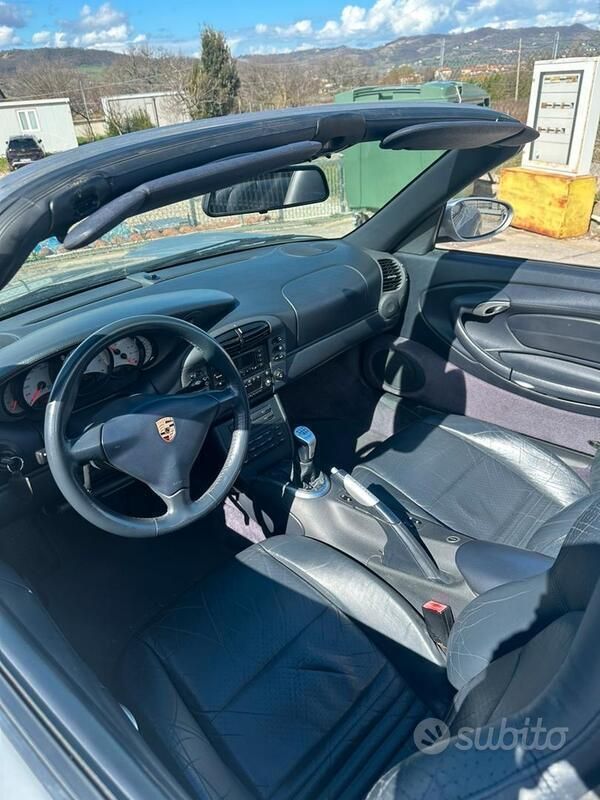 Usata Porsche 996 300 CV (220 kW) 1999 Cabrio