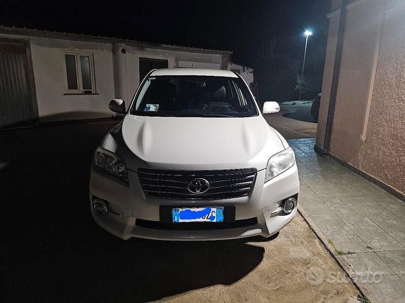 Usata Toyota RAV4 150 CV (110 kW) 2013 Bianco SUV