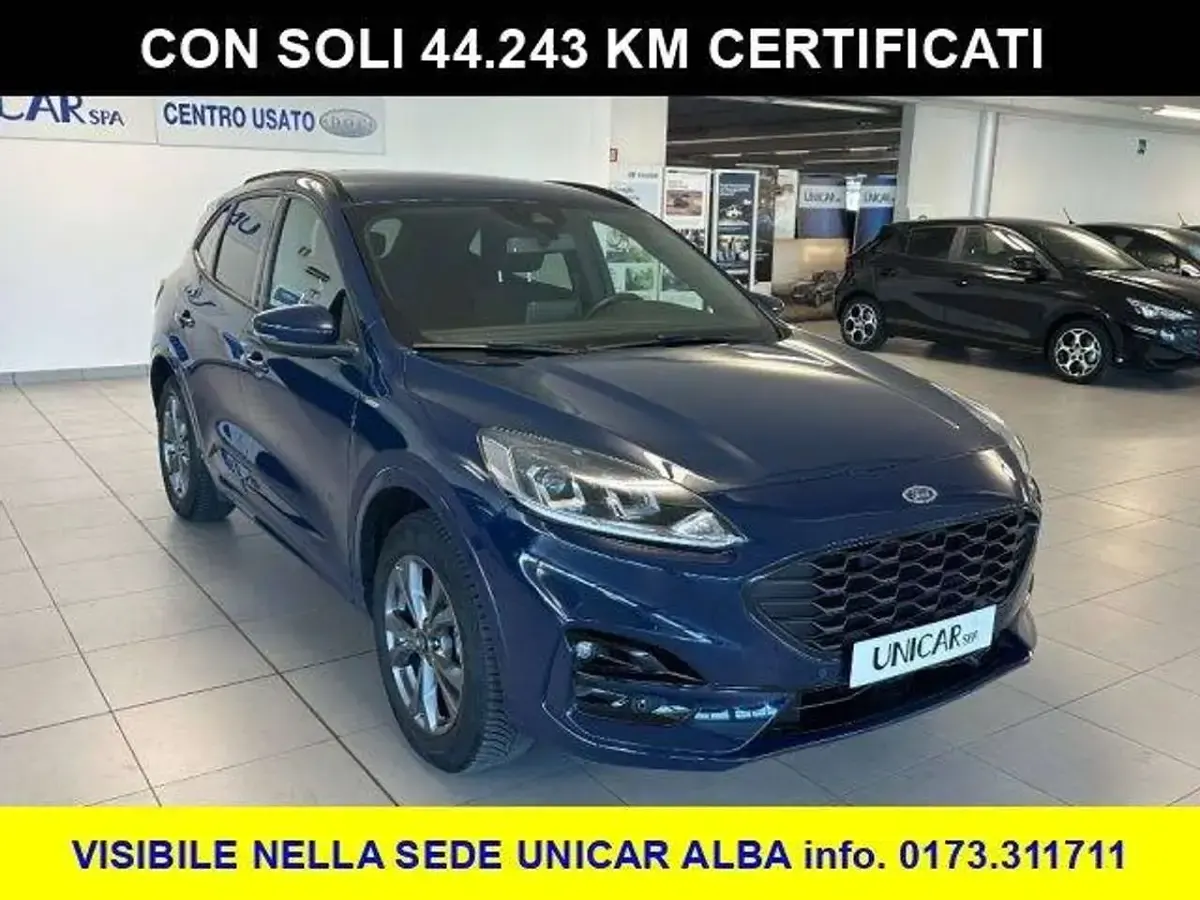 Usata Ford Kuga ST-Line 152 CV (111 kW) 2022 Blue blazer SUV