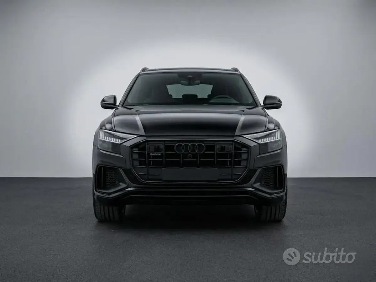 Usata Audi Q8 S-line plus 286 CV (210 kW) 2022 Nero SUV