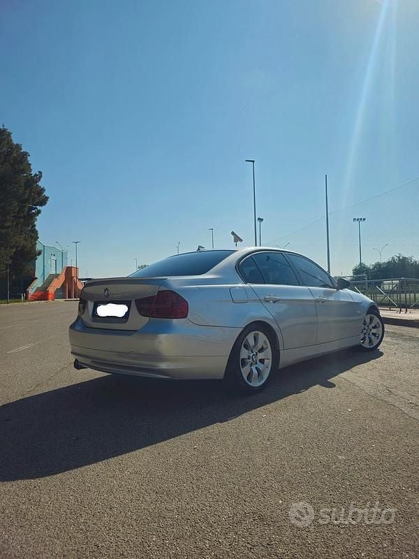 Usata BMW 320 2008 Grigio Berlina