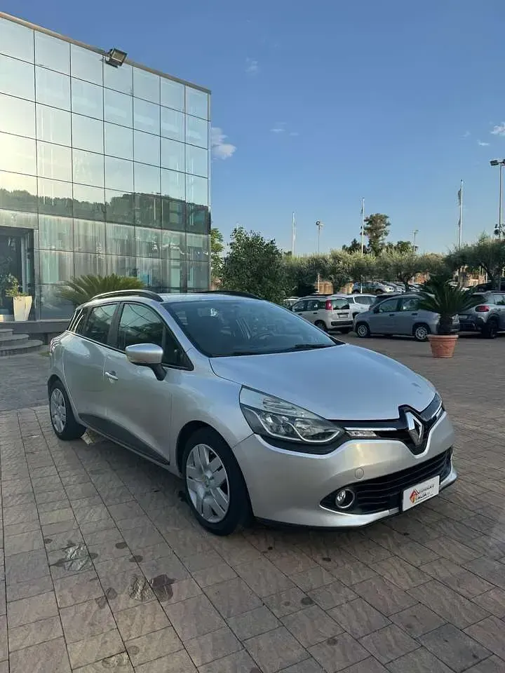 Usata Renault Clio Intens 90 CV (66 kW) 2016 Argento Station wagon