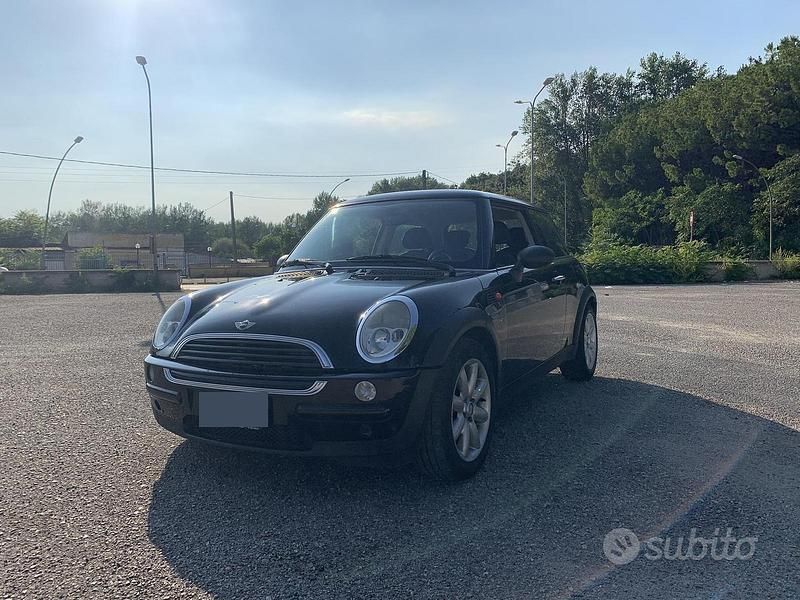 Usata Mini ONE 90 CV (66 kW) 2004 Utilitaria