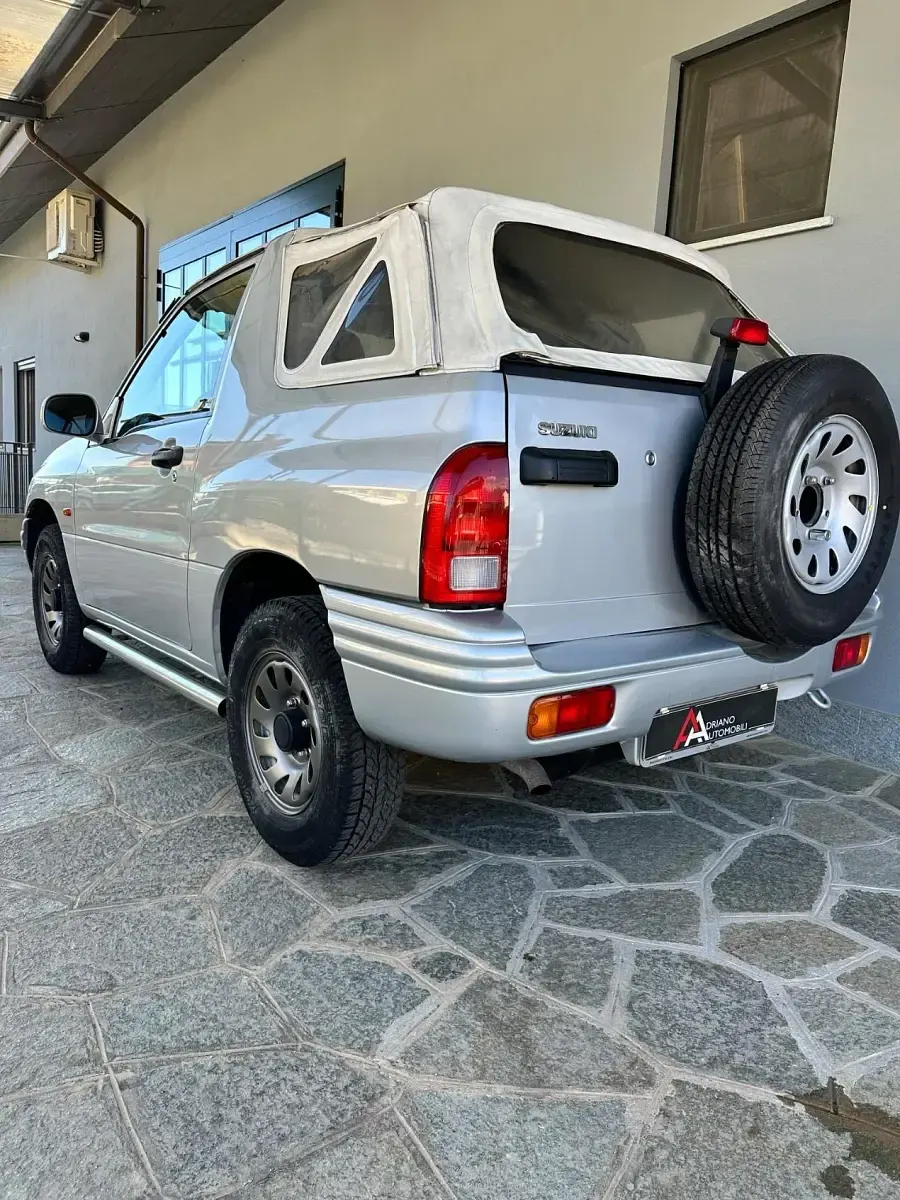 Occasion Suzuki Grand Vitara 94 PK (69 kW) 2000 Geel Cabriolet