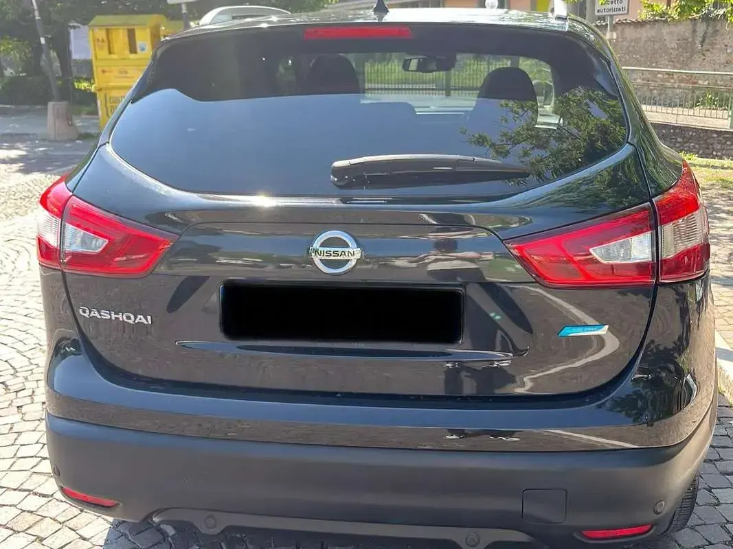 Usata Nissan Qashqai Tekna 110 CV (80 kW) 2015 Nero SUV