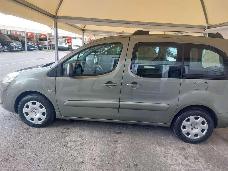 Usata Peugeot TePee Premium 111 CV (81 kW) 2012 Grigio Station wagon