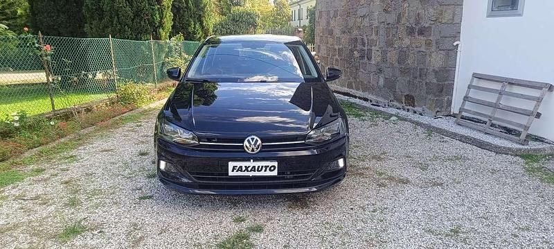 Nero Usata 2020 VW Polo Comfortline Tre volumi | 13.200 € (Buon prezzo) - Immagine 1/4