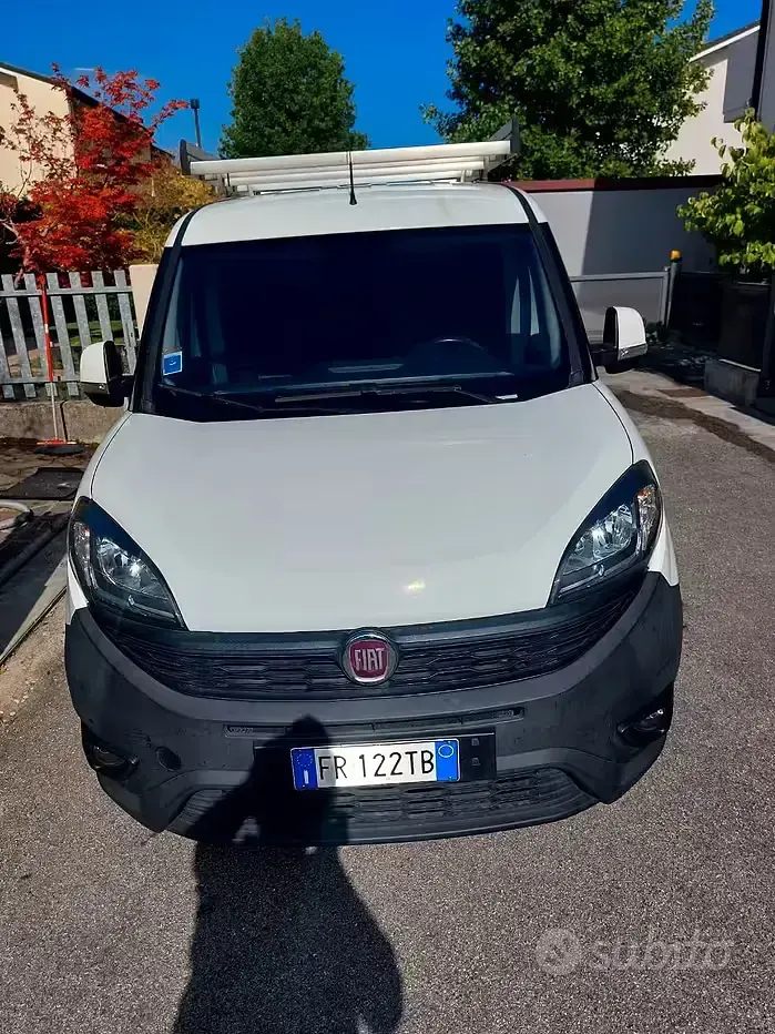Usata Fiat Doblò 120 CV (88 kW) 2018 Bianco Monovolume