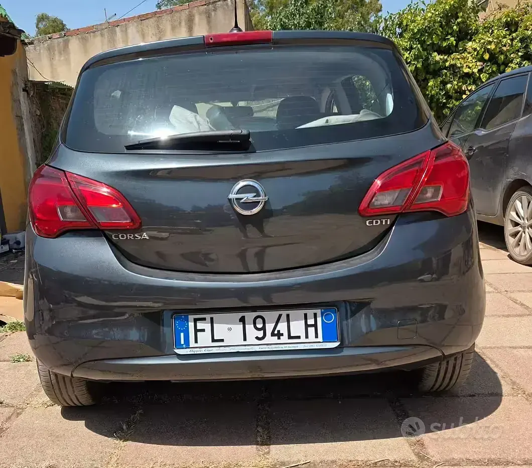 Usata Opel Corsa 75 CV (55 kW) 2017 Nero Utilitaria