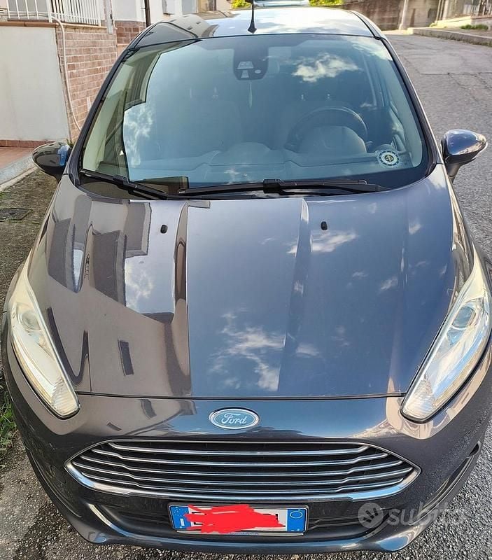 Usata Ford Fiesta Titanium 75 CV (55 kW) 2013 Utilitaria
