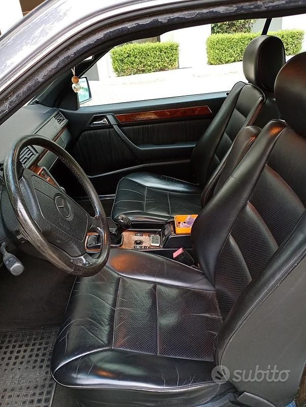 Usata Mercedes E200 136 CV (100 kW) 1995 Berlina