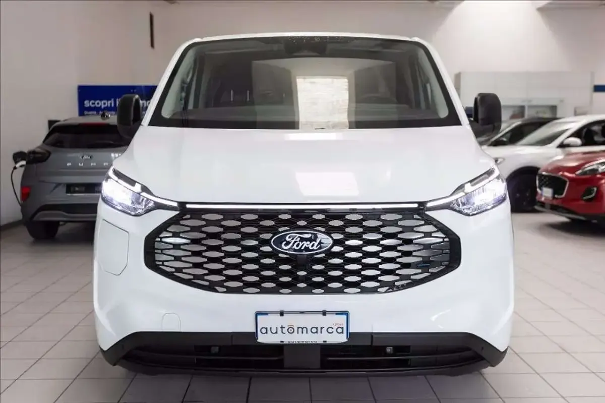 Nuova Ford Transit Trend 52 kW (71 CV) 2025 Bianco Furgone