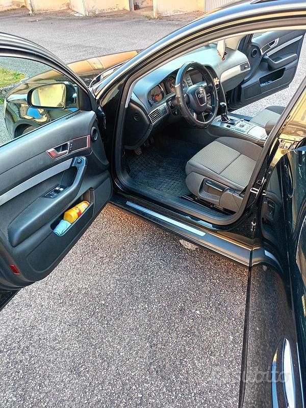 Usata Audi A6 140 CV (102 kW) 2005 Nero Station wagon