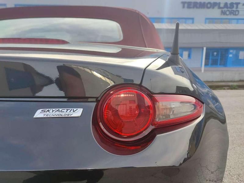 Usata Mazda MX5 Inclusive 160 CV (117 kW) 2018 Nero Cabrio