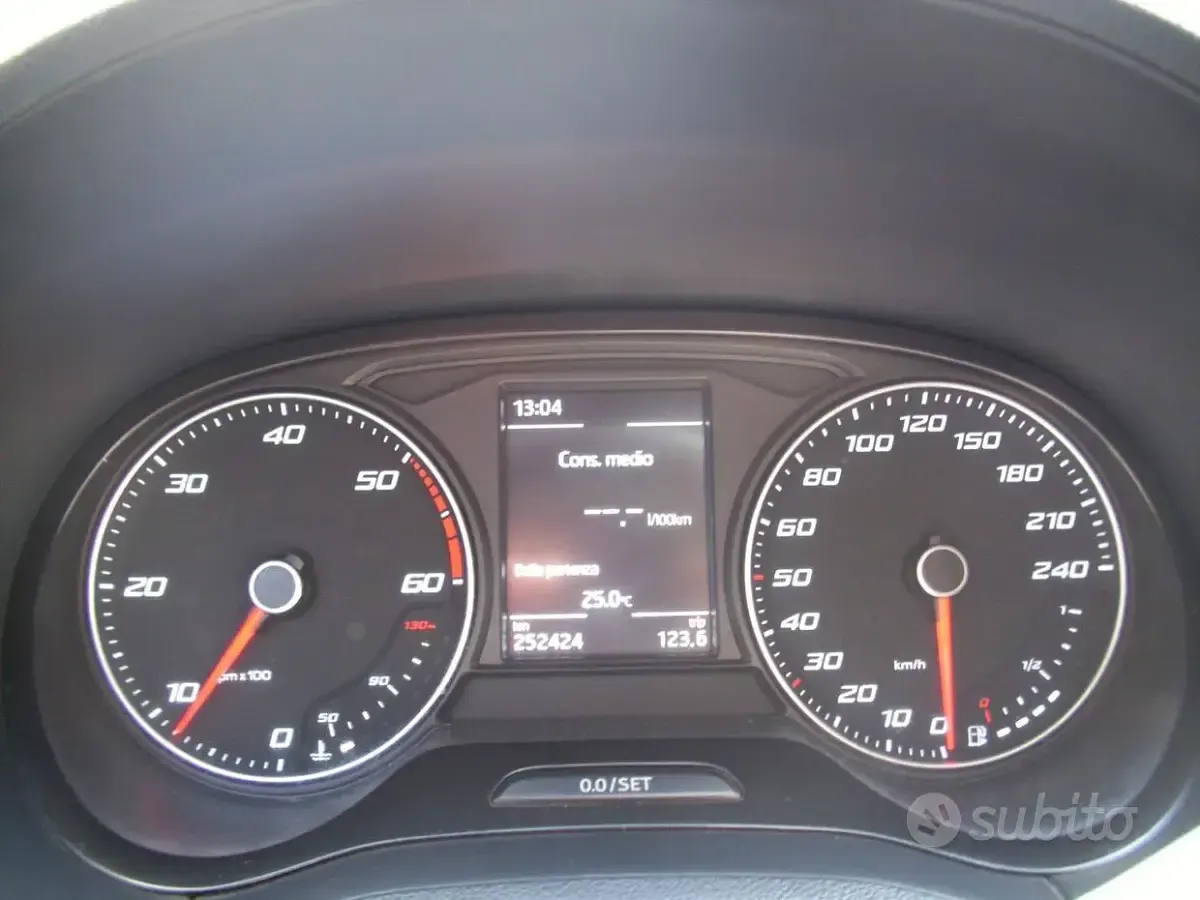 Usata Seat Ibiza CONNECT 90 CV (66 kW) 2017 Bianco Berlina