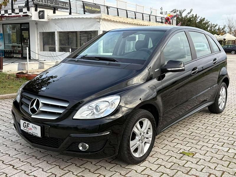 Usata Mercedes B170 Chrome 116 CV (85 kW) 2008 Nero Monovolume