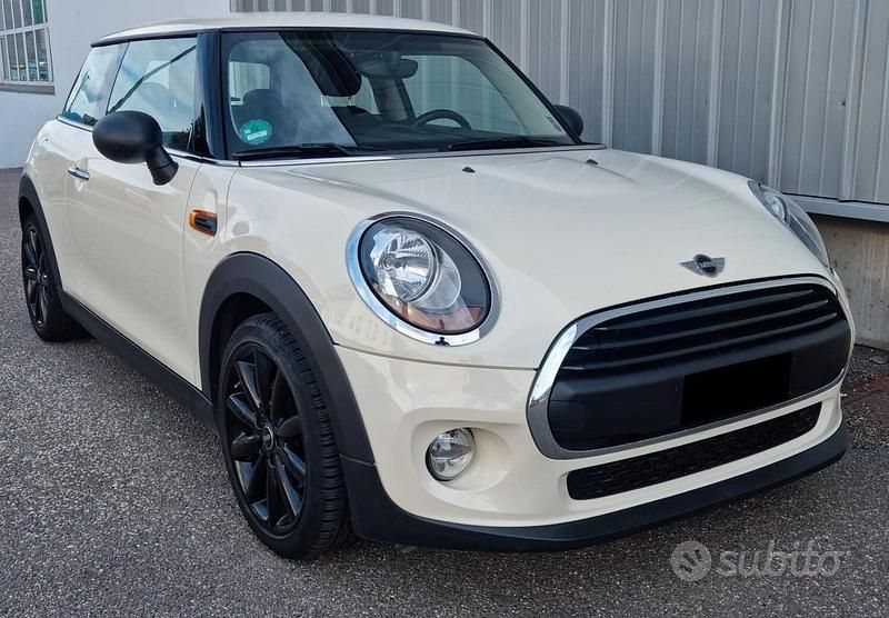 Usata Mini ONE 75 CV (55 kW) 2015 Bianco Utilitaria