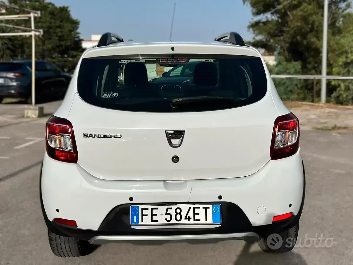 Usata Dacia Sandero Stepway 90 CV (66 kW) 2016 Bianco Berlina