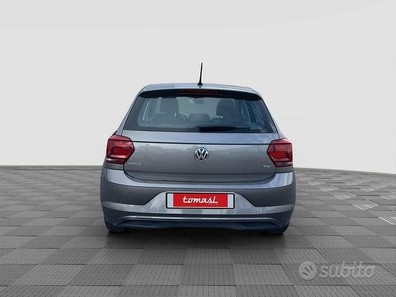 Usata VW Polo Comfortline 89 CV (65 kW) 2018 Grigio Utilitaria