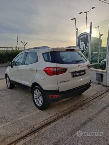 Usata Ford Ecosport Titanium 95 CV (69 kW) 2017 Bianco SUV