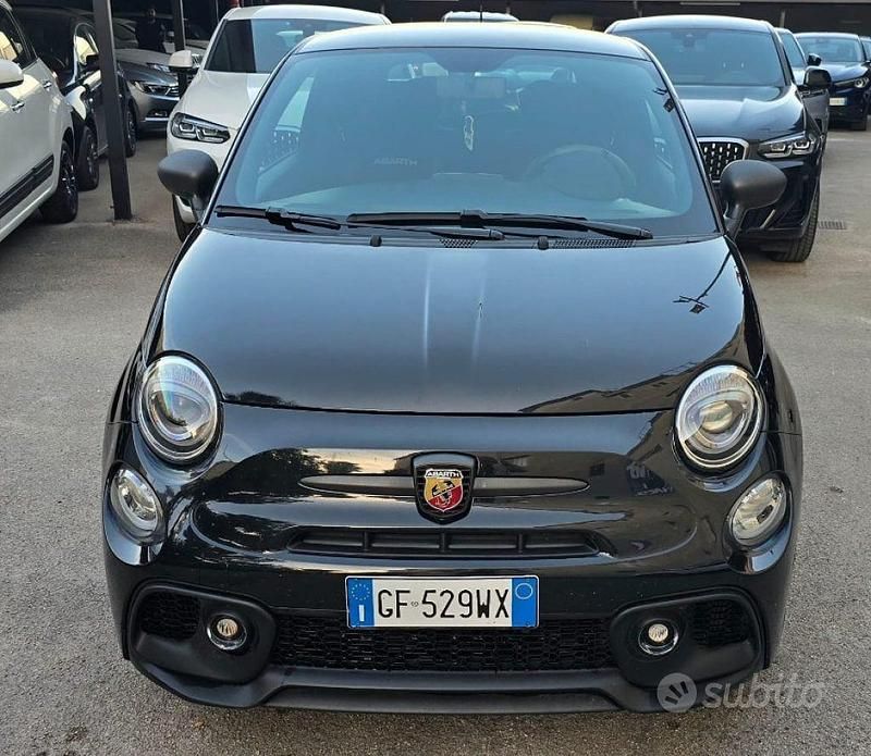 Usata Abarth 595 Competizione 180 CV (132 kW) 2021 Nero metallizzato Utilitaria