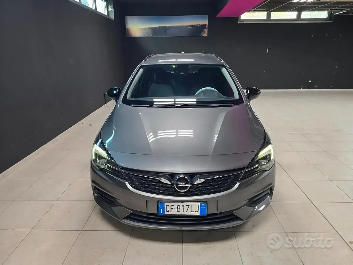 Usata Opel Astra Business 122 CV (89 kW) 2021 Grigio Station wagon