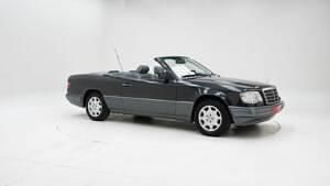 Usata Mercedes E220 150 CV (110 kW) 1994 Altri Cabrio