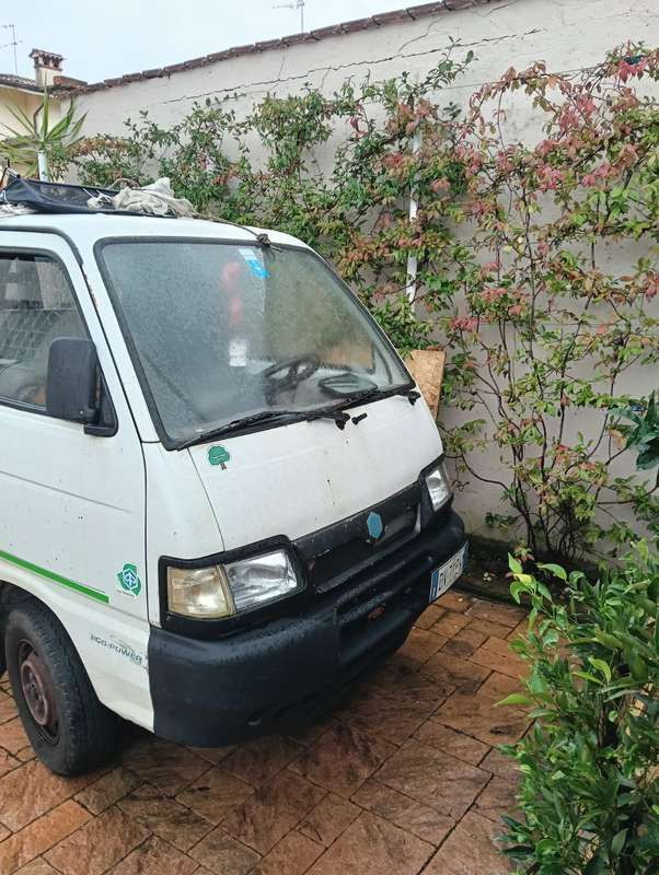 Bianco Usata 2008 Piaggio Porter | 2700 € (Buon prezzo) - Immagine 1/4