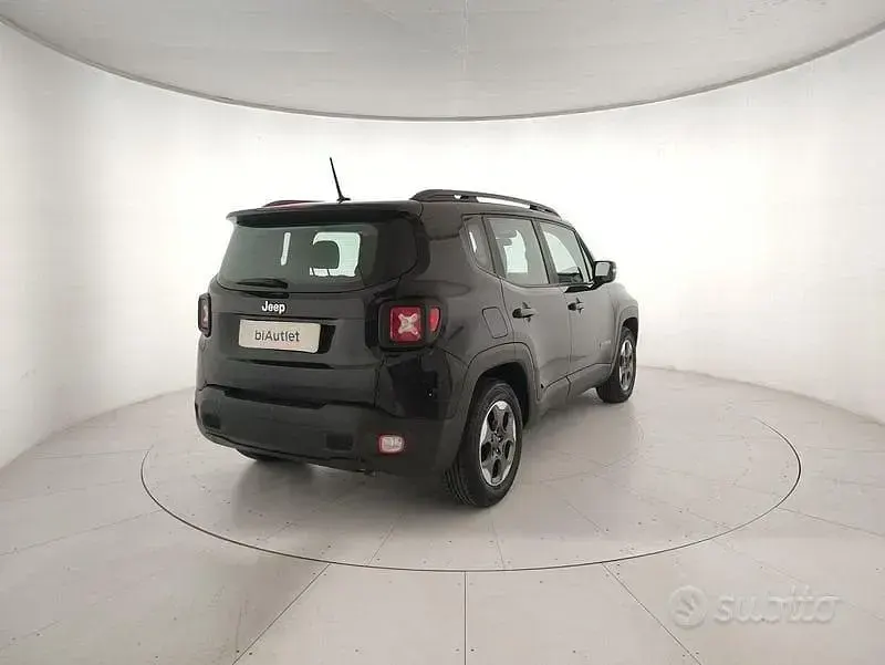 Usata Jeep Renegade Longitude 120 CV (88 kW) 2017 Nero SUV