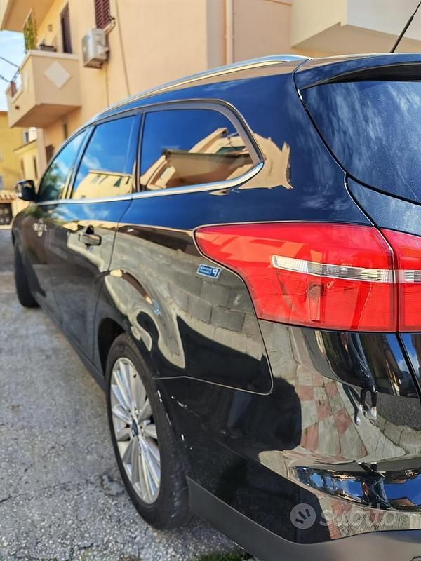 Usata Ford Focus 120 CV (88 kW) 2016 Station wagon