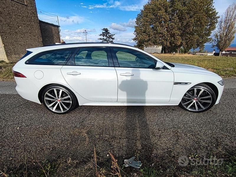 Usata Jaguar XF Sportbrake R-Sport 180 CV (132 kW) 2019 Bianco Station wagon