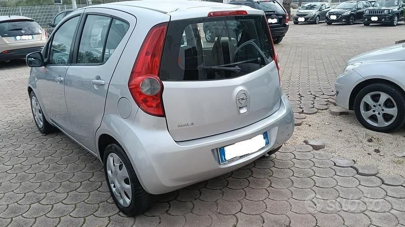 Usata Opel Agila Enjoy 65 CV (47 kW) 2008 Grigio Monovolume