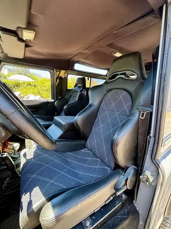 Usata Land Rover Defender 136 CV (100 kW) 1996 Grigio Station wagon