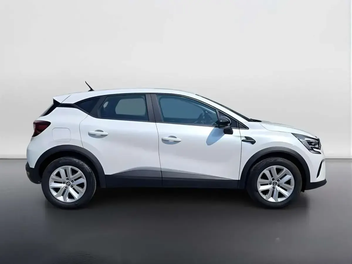 Usata Renault Captur Equilibre 101 CV (74 kW) 2023 369 bianco ghiaccio SUV