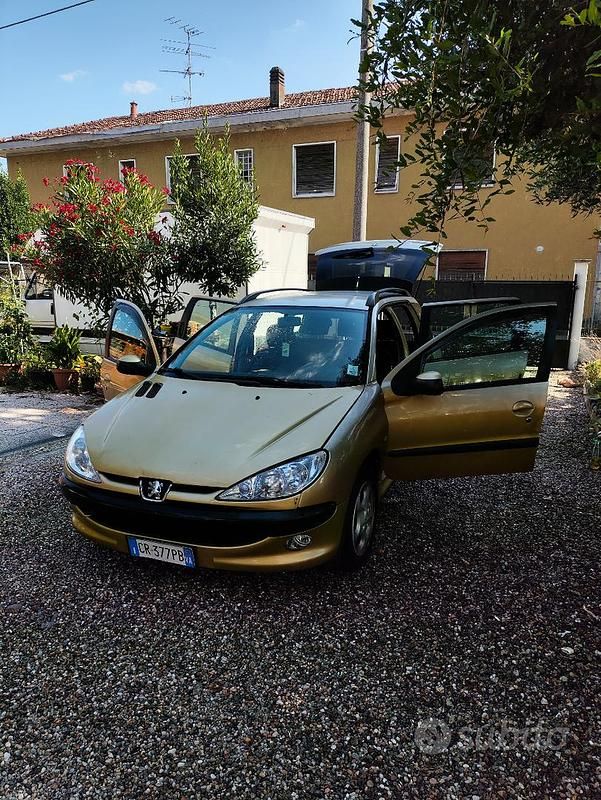 Usata Peugeot 206 68 CV (50 kW) 2005 Giallo Station wagon